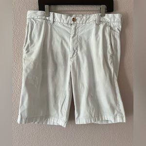 Vineyard Vines White Breaker Shorts